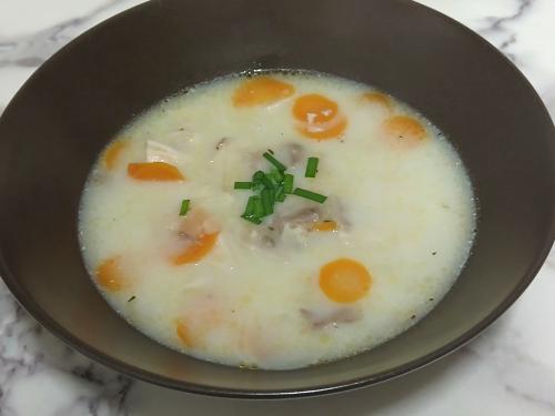 Smetanový slepičí vývar z Jesenicka – Snadné recept z Česko kuchyně, hotový za 60 - 90 minut